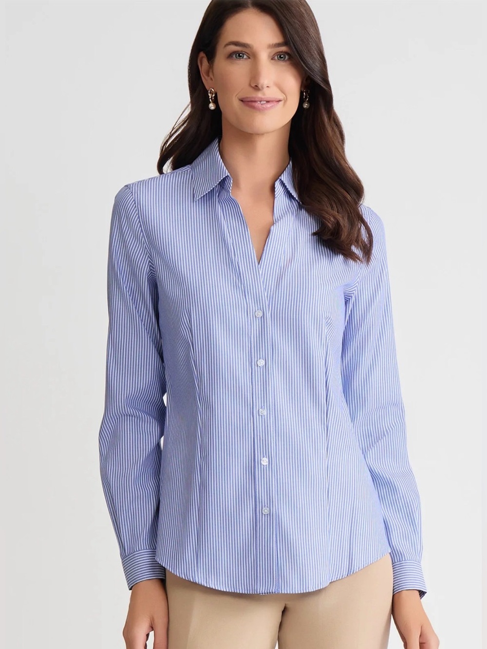 ***Jones New York ** NON IRON Blue and White Fitted Striped  Button down Shirt